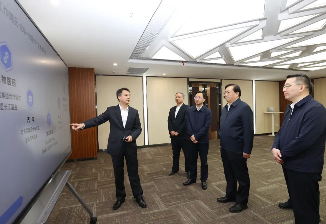 王忠林调研推进省属国企改革发展强调 乘势而上深化改革 深耕主业厚植优势 为全省高质量发展压舱顶梁多作贡献