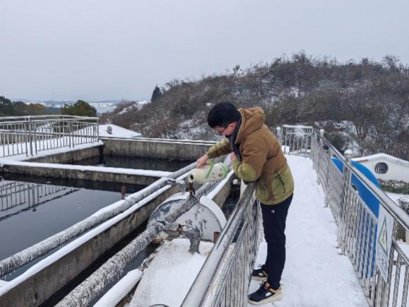 雪灾5.jpg